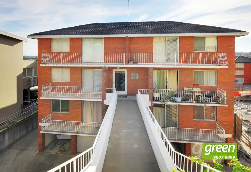 Main view of Homely unit listing, 4/31 Devlin Street, Ryde NSW 2112