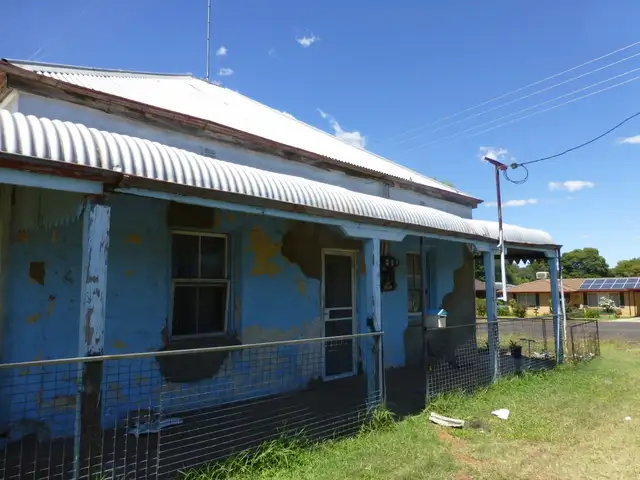 11 Bogan Street, Peak Hill NSW 2869