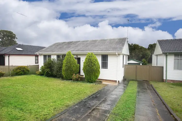 28 Pineleigh Road, Lalor Park NSW 2147