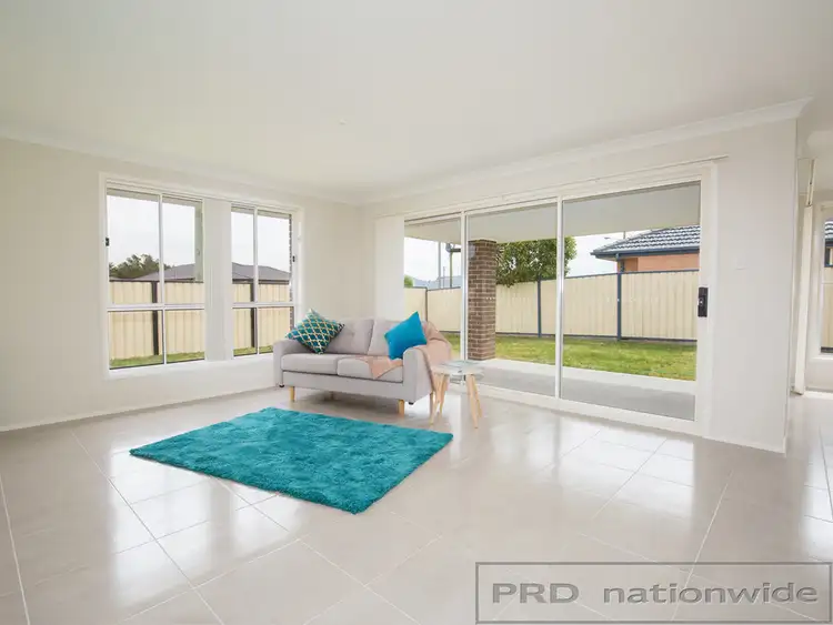 49 Clift Street, Greta NSW 2334