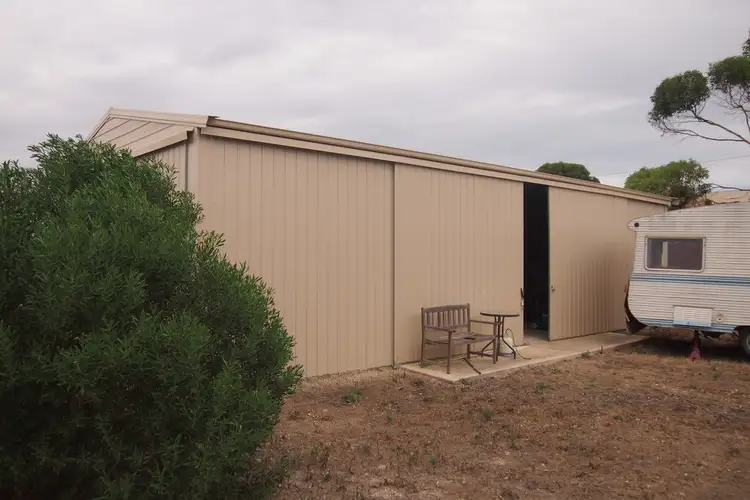 Fourth view of Homely house listing, 4 Sandpiper Drive, Thompson Beach SA 5501
