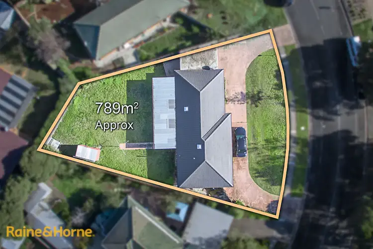 Second view of Homely house listing, 9 Gullane Drive, Sunbury VIC 3429