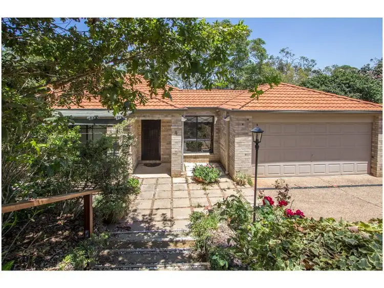 4 Fletcher Terrace, Ormiston QLD 4160