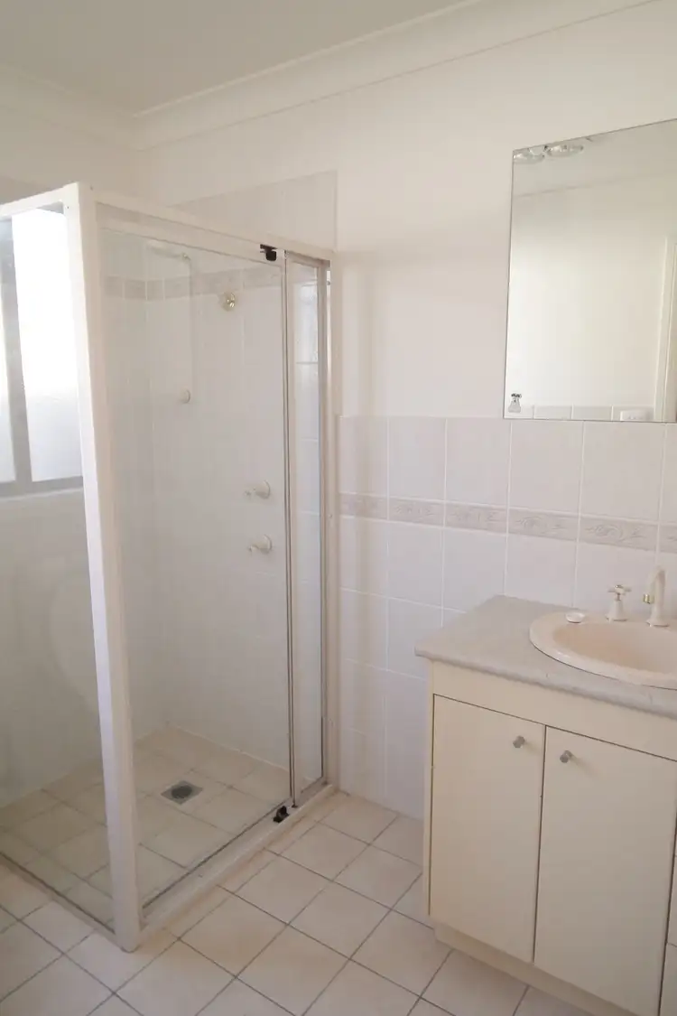 Fifth view of Homely house listing, 8 Nelson Drive, Griffith NSW 2680