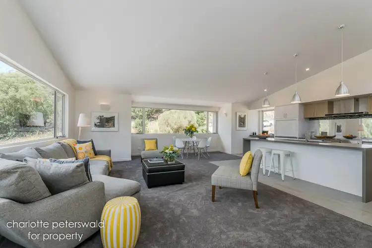 1/6 Tew Terrace, Sandy Bay TAS 7005
