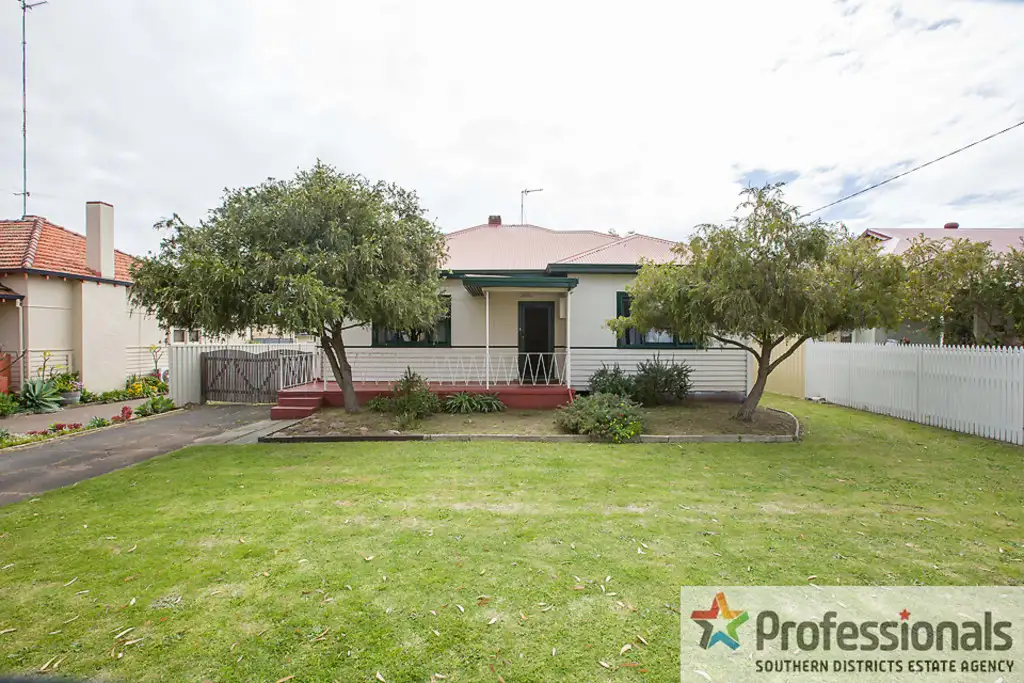 Main view of Homely house listing, 32 Queensbury Street, South Bunbury WA 6230