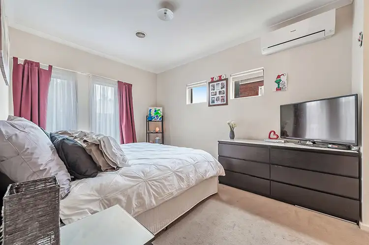 Second view of Homely house listing, 28 Riordan Crescent, Mernda VIC 3754