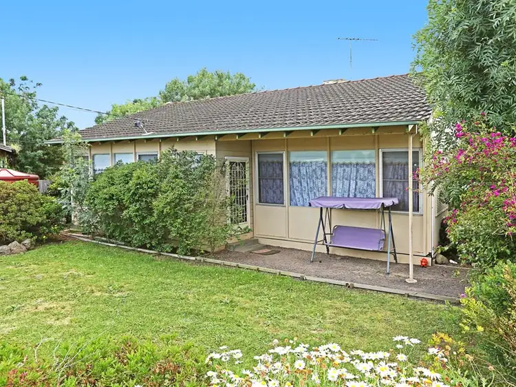 10 Georgia Grove, Corio VIC 3214