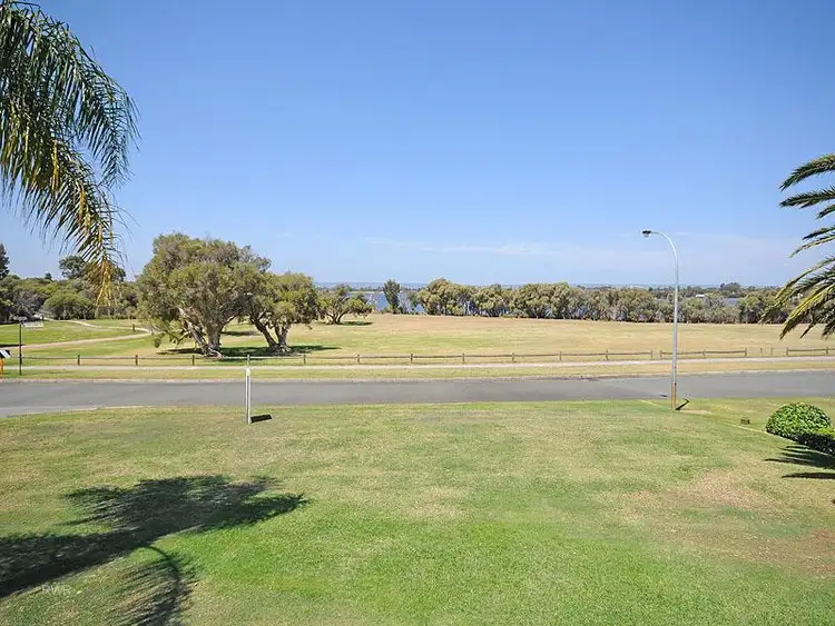 Fifth view of Homely house listing, 42 Salter Point Parade, Salter Point WA 6152