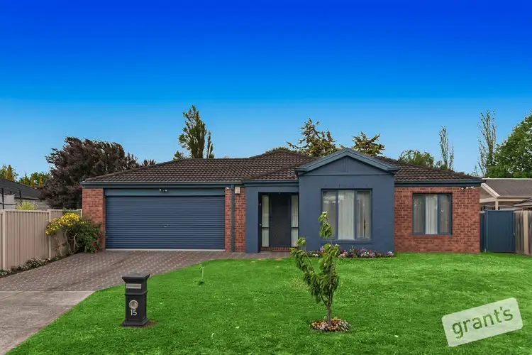 15 Tuileries Rise, Narre Warren South VIC 3805