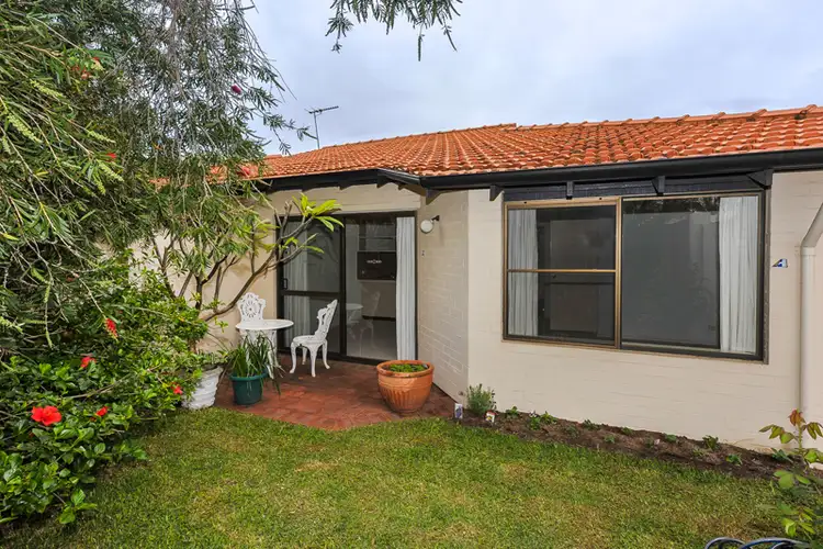 2/158 Hensman St, Kensington WA 6151