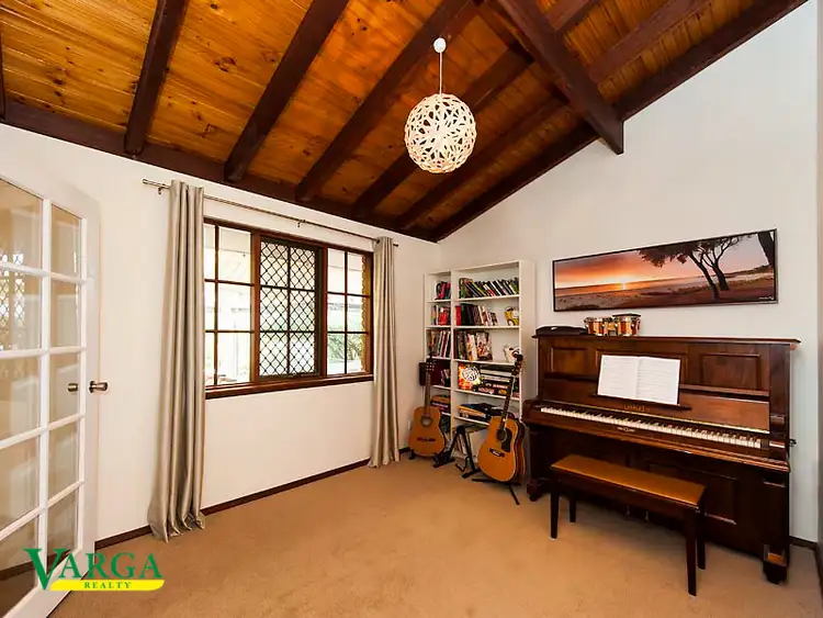 Sixth view of Homely house listing, 6 Ingham Court, Willetton WA 6155