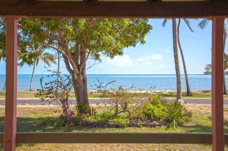 42 Poinciana Avenue, Seaforth QLD 4741