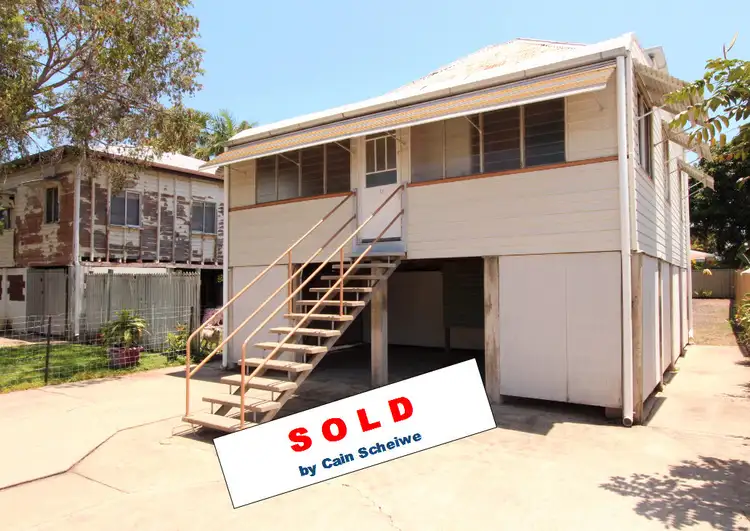 33 Carr Street, Hermit Park QLD 4812