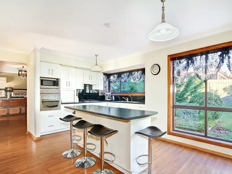 9 Karoola Court, Hallett Cove SA 5158