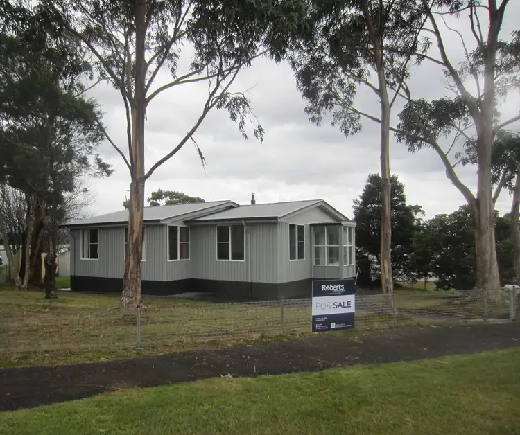 66 Main Street, Zeehan TAS 7469