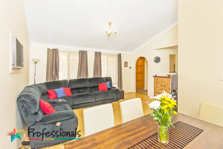 Fifth view of Homely house listing, 7 Melba Place, Thornlie WA 6108