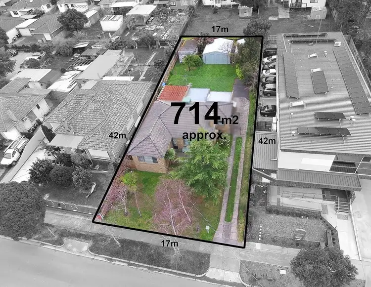 13 Murray Street, Clayton VIC 3168
