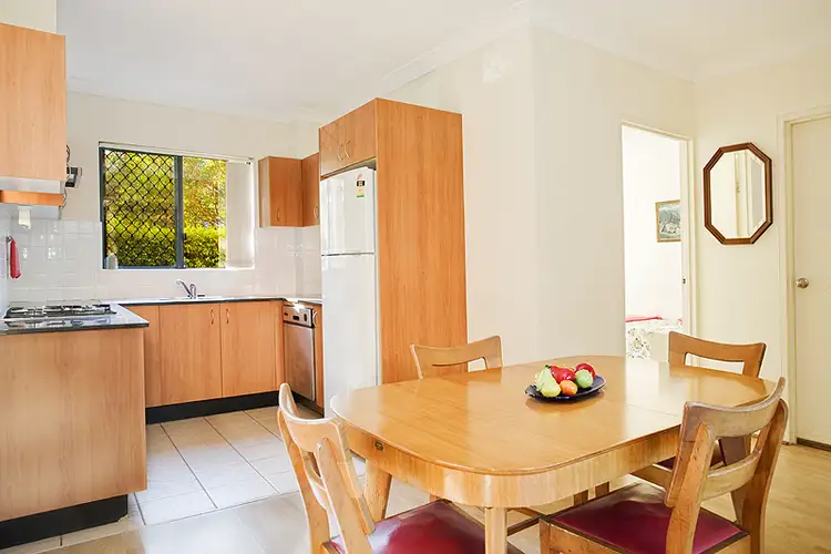 Fifth view of Homely apartment listing, 4/2 Gordon Avenue, Chatswood NSW 2067