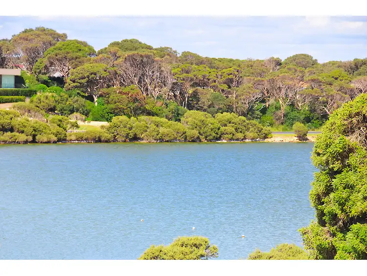 13 Lakeside Court, Robe SA 5276