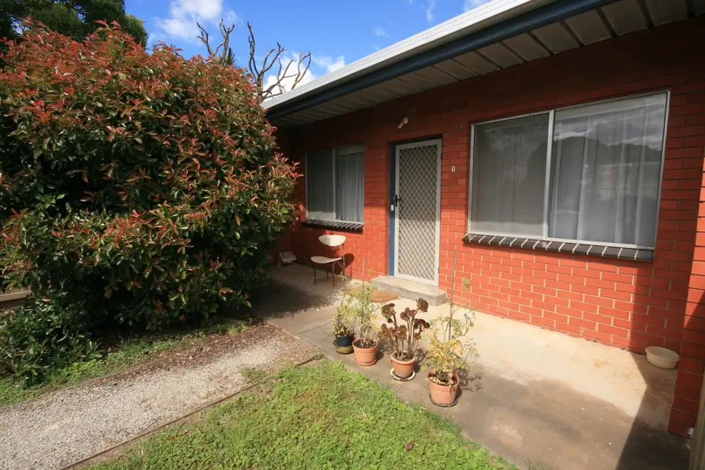 Main view of Homely house listing, 4/17-19 Lime Crescent, Lara VIC 3212