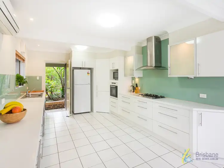 109 White Street, Graceville QLD 4075