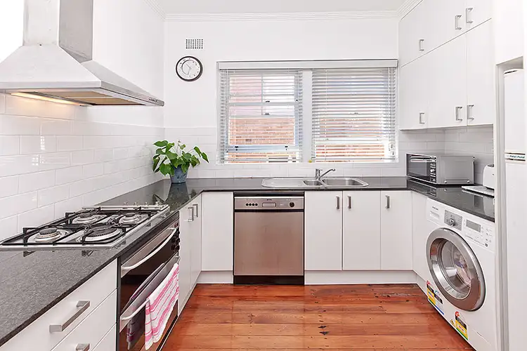 Fifth view of Homely apartment listing, 4/6 Wood St, Manly NSW 2095