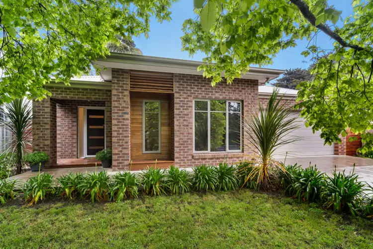 9A Howey Street, Gisborne VIC 3437