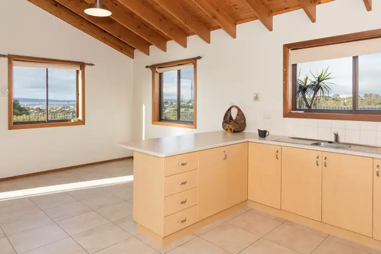 3 Minnipa Ave, Port Lincoln SA 5606