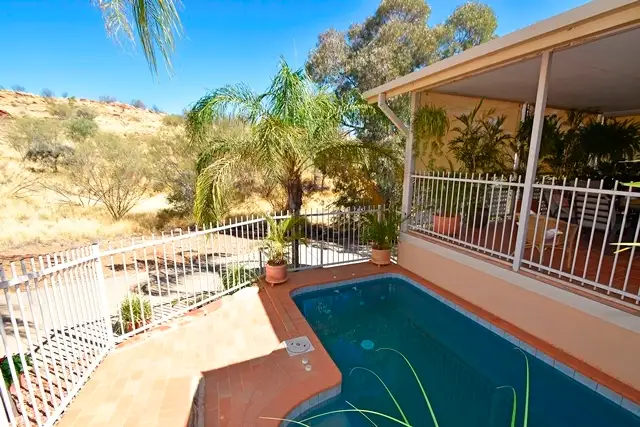 33 ZEIL STREET, Araluen NT 870