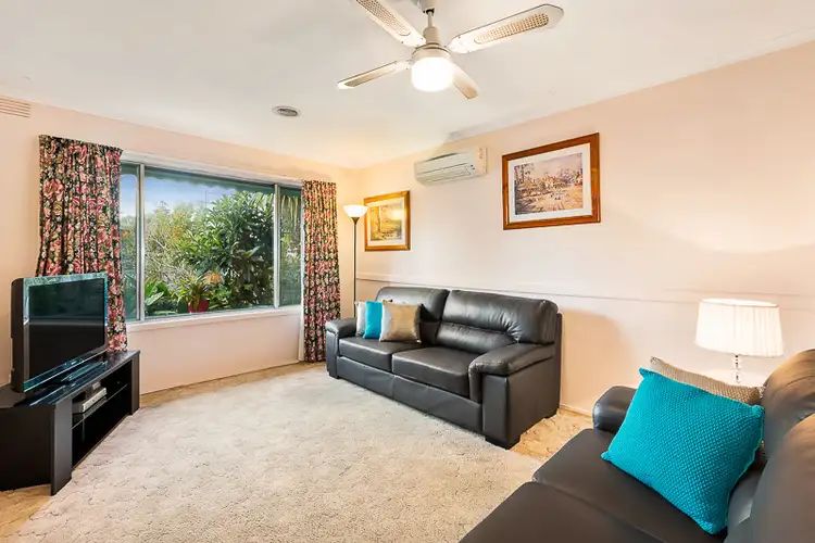 Fifth view of Homely house listing, 1 Louise Court, Seaford VIC 3198