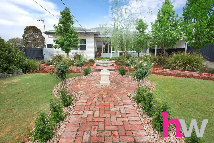 13 Sycamore Street, Hamlyn Heights VIC 3215