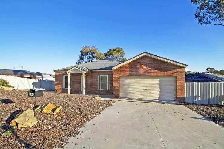 209 Aspinall Street, Kangaroo Flat VIC 3555