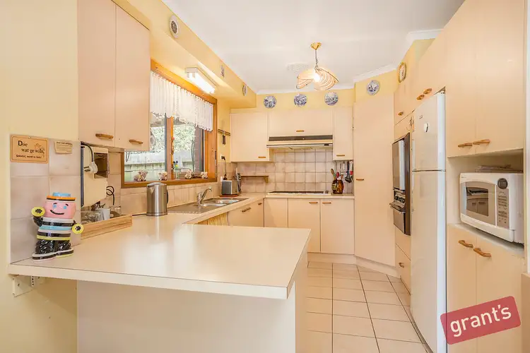 Second view of Homely house listing, 3 Tanunda Close, Narre Warren VIC 3805