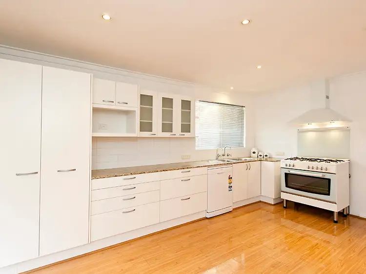 396 High Road, Riverton WA 6148