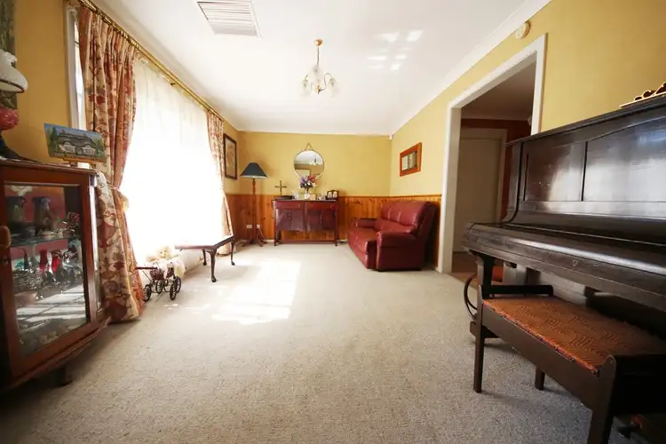 Second view of Homely house listing, 5 Barlow Court, Dubbo NSW 2830