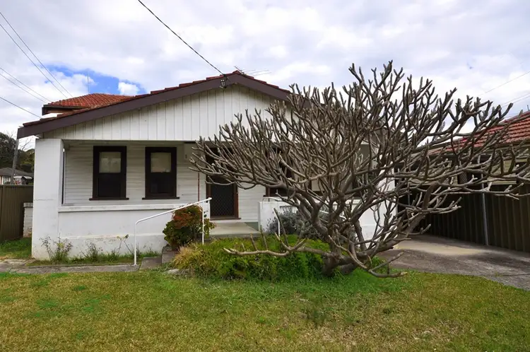 51 Rawson Road, Greenacre NSW 2190