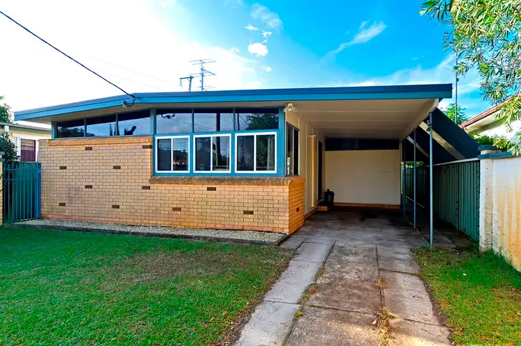 43 Mackenzie Avenue, Woy Woy NSW 2256