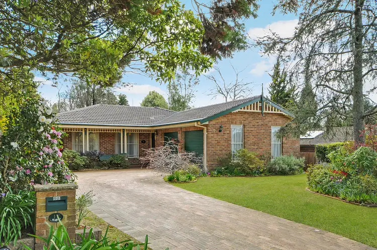 17 Parkes Street, Wentworth Falls NSW 2782