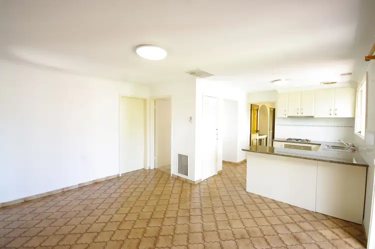 Sixth view of Homely house listing, 2 Terrell Close, Endeavour Hills VIC 3802