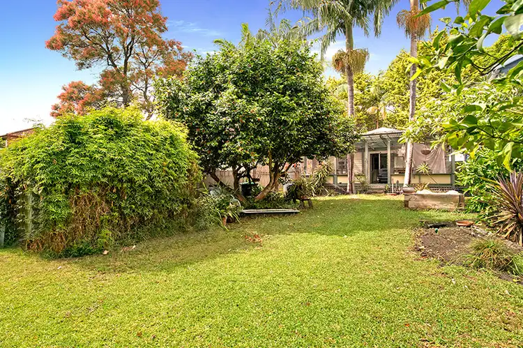 31 SURFERS PARADE, Freshwater NSW 2096