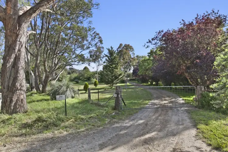 261 Berry Hill Rd, Cudlee Creek SA 5232