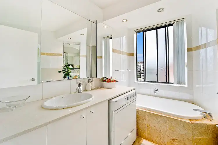 Third view of Homely apartment listing, 6B/45 Ocean Avenue, Double Bay NSW 2028