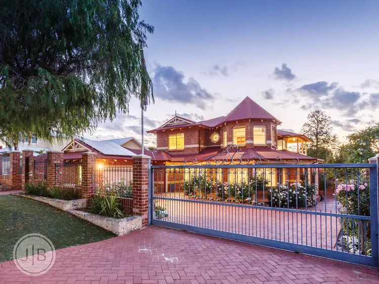93 Welwyn Avenue, Salter Point WA 6152