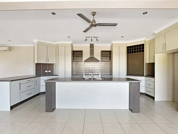 2 Wongabel Court, Mount Low QLD 4818