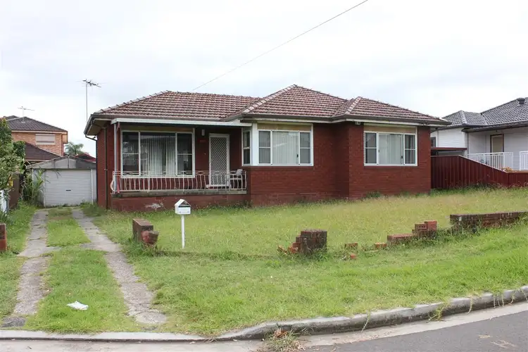 16 Sutherland St, Canley Heights NSW 2166