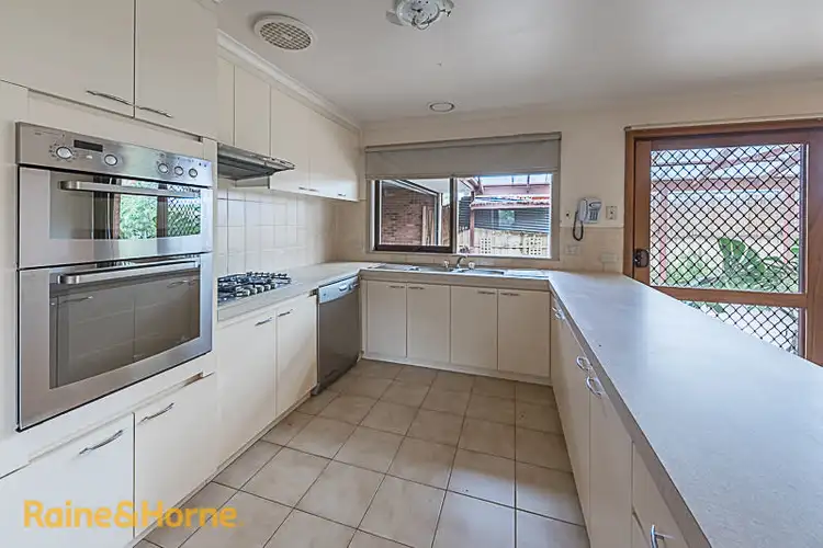 Second view of Homely house listing, 2 Scullin Court, Sunbury VIC 3429