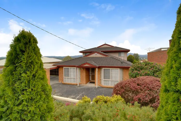 25 Scorpio Drive, Moe VIC 3825