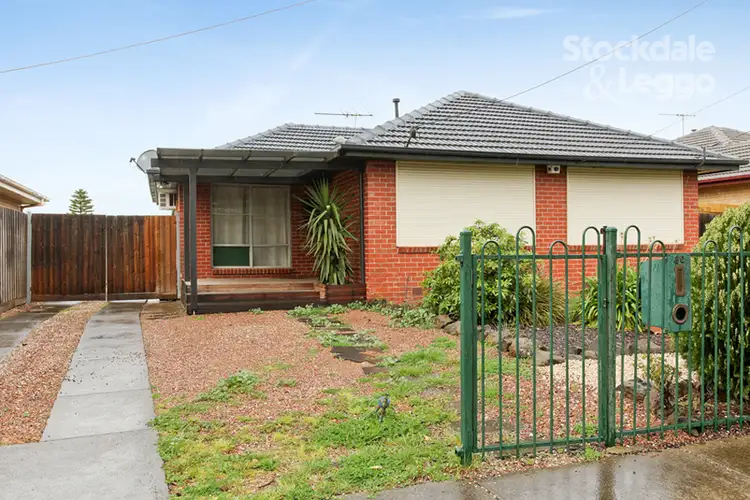 30 Cropley Cres, Laverton VIC 3028