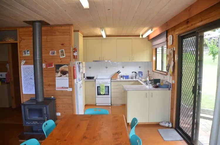 Sixth view of Homely house listing, 5 Marum Court, Tawonga South VIC 3698